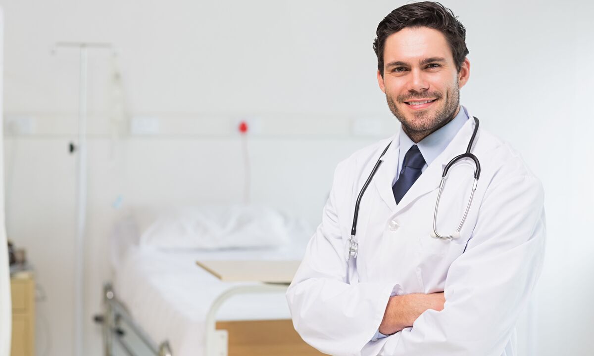 o médico prescribe medicamentos para tratar a prostatite en función dos resultados das probas